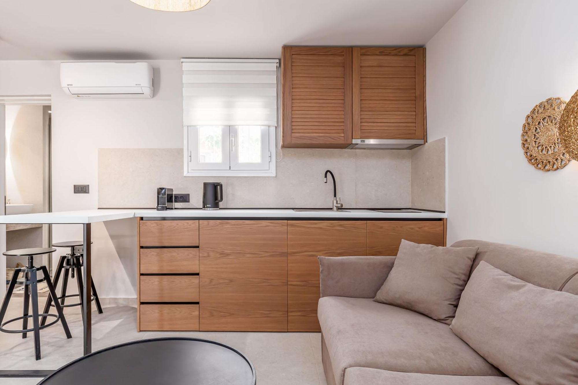 Apartment Almyra Luxury Kanálion