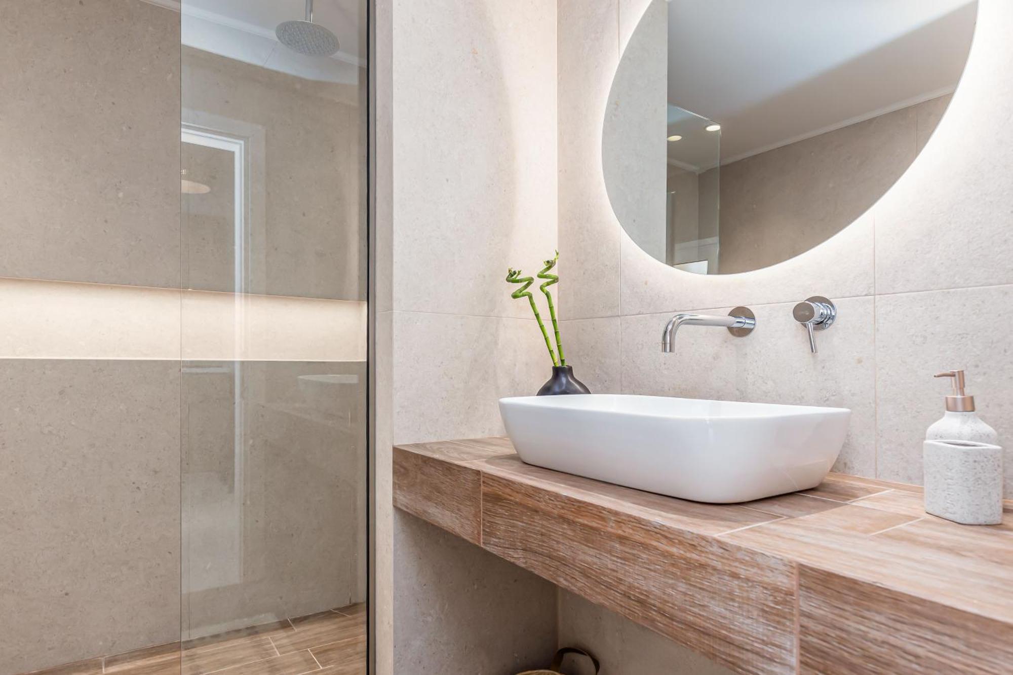 Apartment Almyra Luxury Kanálion