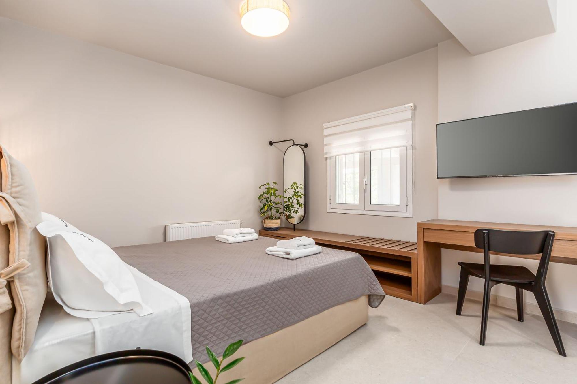 Almyra Luxury Apartment